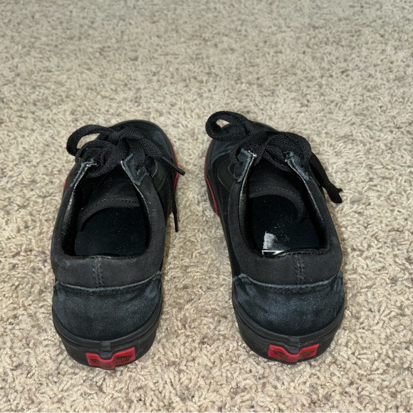 Boys Vans Old School Black Sneakers Size 5 - Picture 4 of 7